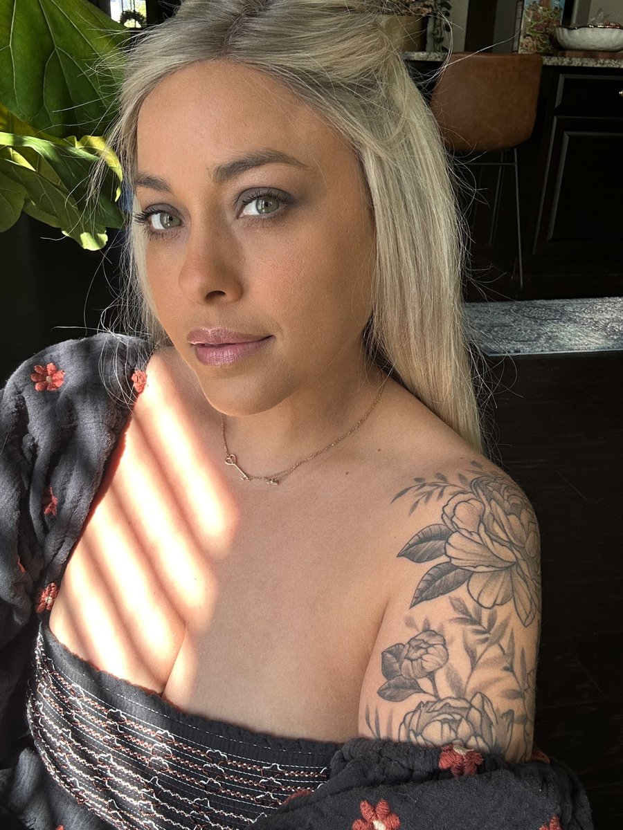 Makenna tweet media