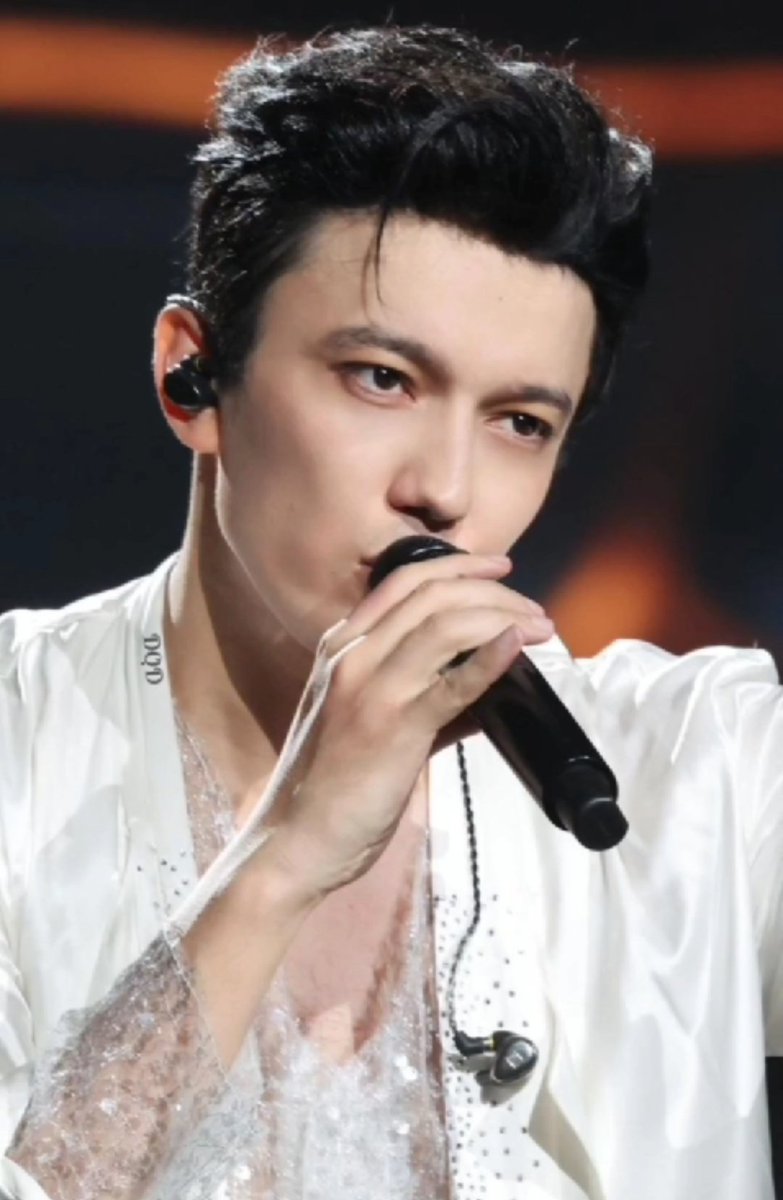 <a href="/giovanna14917/">Giovanna 🇮🇹🌷</a> Non vedo l'ora di andare ai suoi concerti ..per averne altri impressi dentro di me per sempre!
CONCIERTO DIMASH NUEVA YORK 
#StrangerTourAmerica
CONCIERTO DIMASH