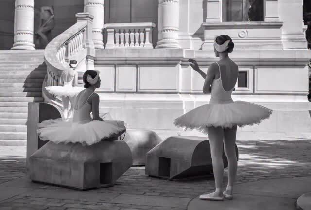 RICKOWENSONLINE's tweet image. RICK OWENS TEMPLE OF LOVE EXHIBITION AT PALAIS GALLIERA IN PARIS IS OPEN UNTIL 4 JANUARY 2026. TICKETS AVAILABLE ONLINE #RICKOWENS #RICKOWENSONLINE #PALAISGALLIERA 

PHOTOS BY @SEPPE_MARRECAU instagr.am/p/DNOEV9Rs3Xs/