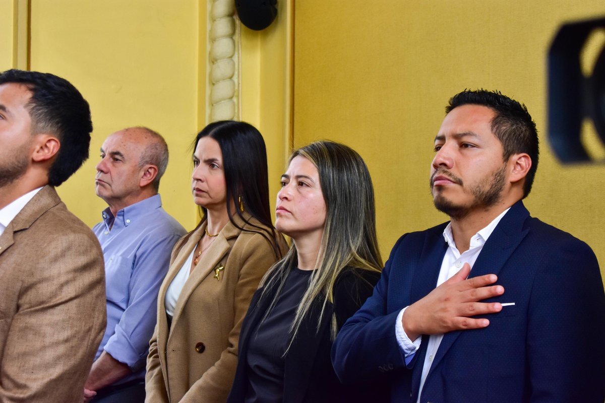 Proyecto 1: Empréstito por $80 mil millones para:

- Mejorar vía La Dorada – Sonsón (12 km)
- Construcción de Placas huella con <a href="/FNC_Caldas/">Comité de Cafeteros de Caldas</a>
- Adquisición de combos de maquinaria amarilla 
- Señalización vial horizontal y vertical
- Reparcheo de vías