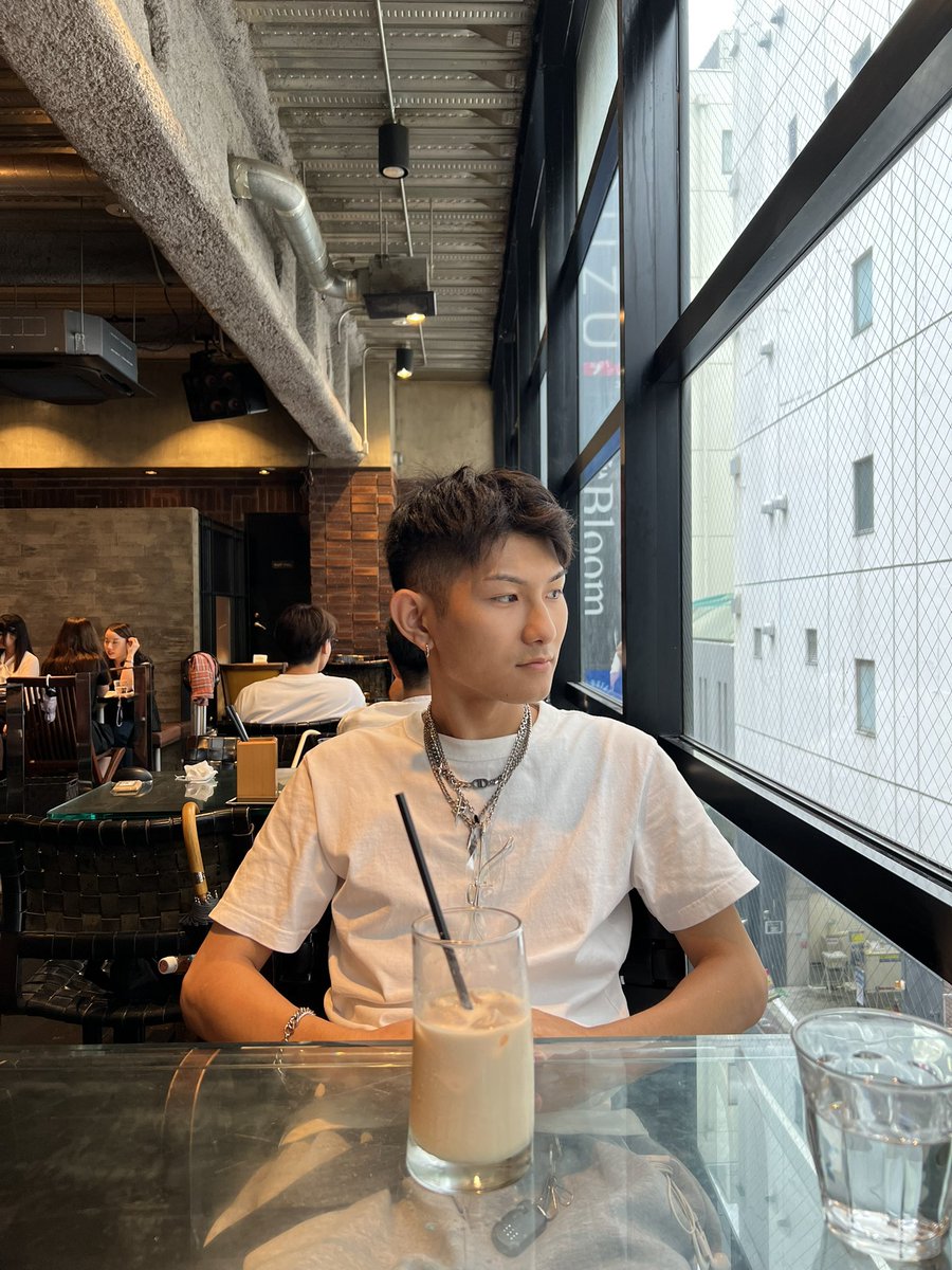 seichann2015's tweet photo. オシャレカフェ堪能してきた笑 https://t.co/HacAgrnjdl