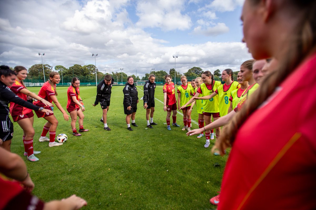 Francesca Merola tweet media