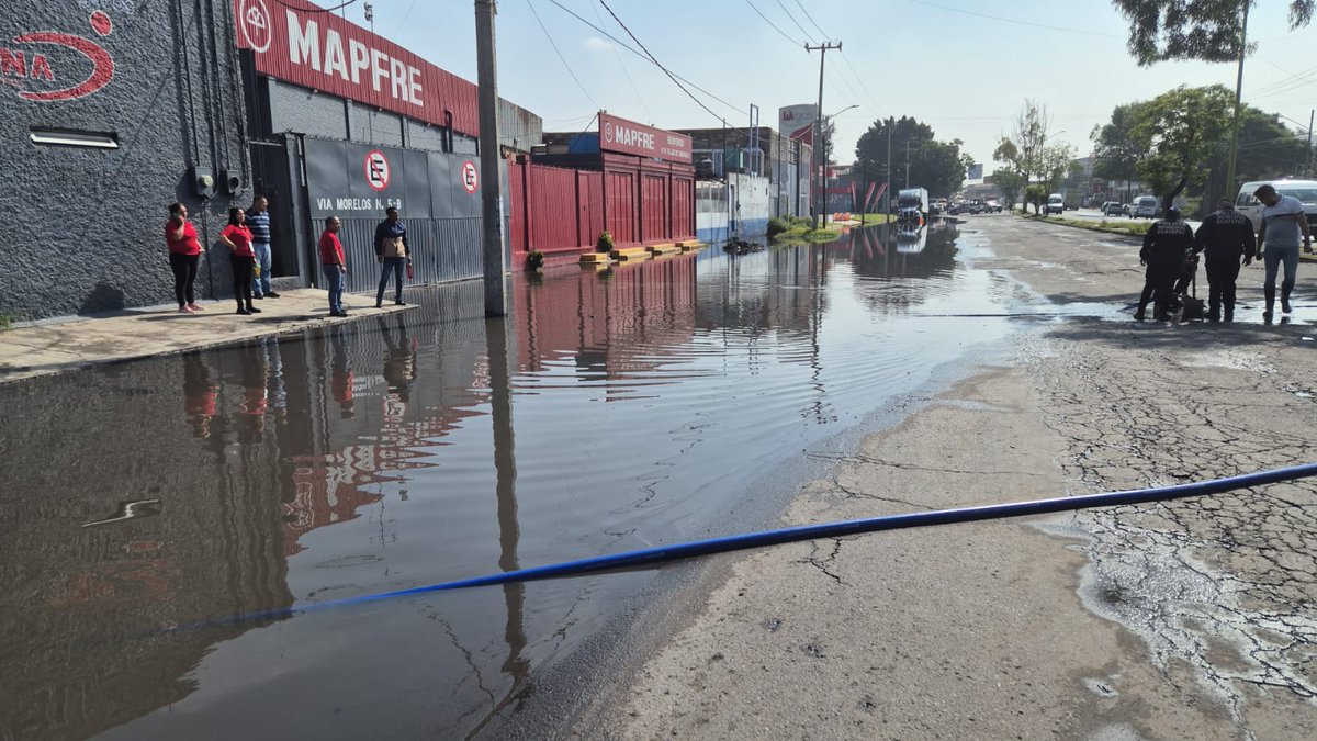 jc_checa's tweet photo. @conagua_mx falta equipo para dezasolve en Vía Morelos, Santa Clara Ecatepec. https://t.co/Kjq9EuD53Z