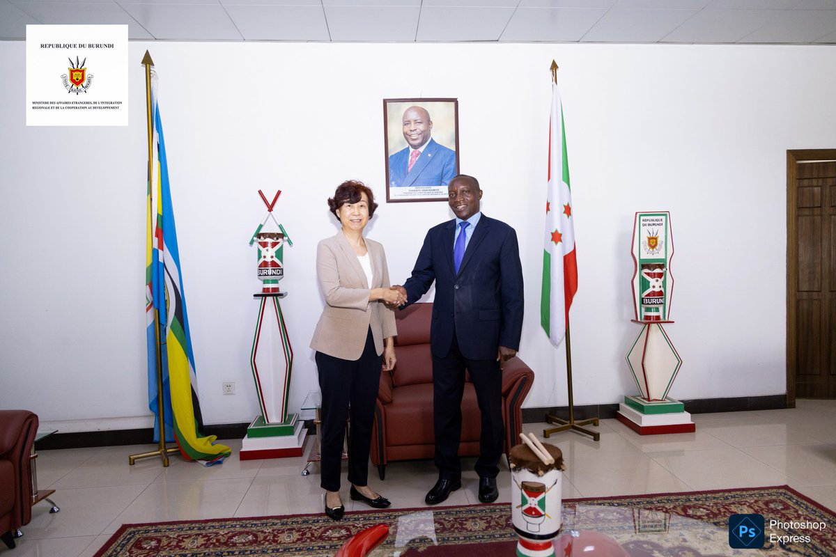 Ce 11 août 2025, S.E l'Ambassadeur Edouard BIZIMANA,  Ministre des Affaires Etrangères,  de l’Intégration Régionale et de la Coopération au Développement a reçu en audience l'Ambassadeur de Chine au Burundi Madame Zhao Jiangping,  pour une visite de courtoisie au cours de
