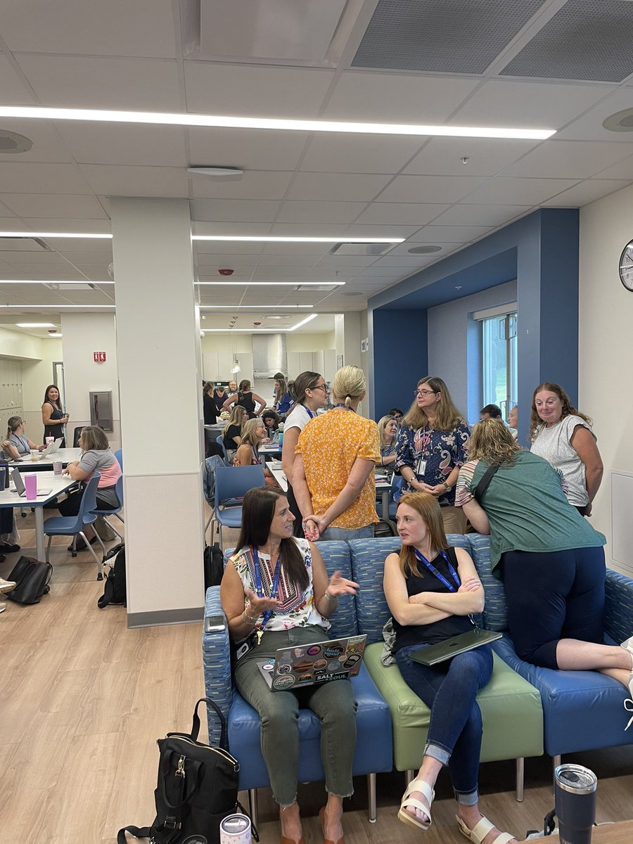 Lauren McArdle tweet media