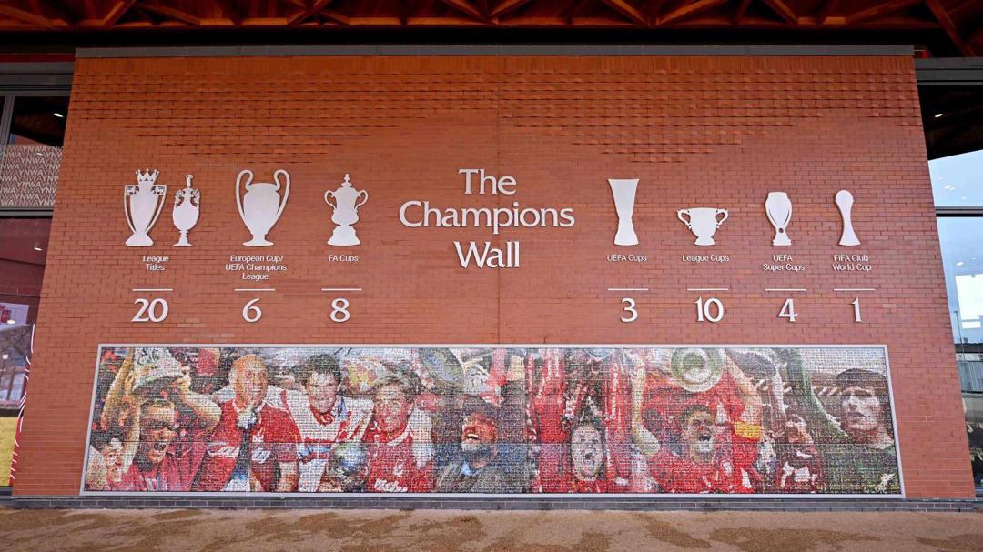 Of course we're Liverpool we don't deal with dinner plates 😎