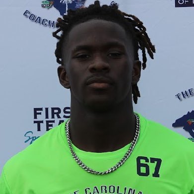 2027 RB
Noah Singletary
Dillon (SC.)
5/10/190
<a href="/NoahSingletary3/">Noah Singletary</a> 
<a href="/Dillon_Football/">Dillon Football</a> 

hudl.com/video/3/199638…