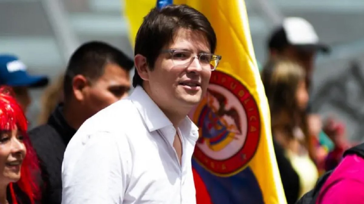 Muere el senador colombiano Miguel Uribe Turbay, 2 meses después de ser baleado en público en Bogotá revistazonalibre.ec/2025/08/11/mue…