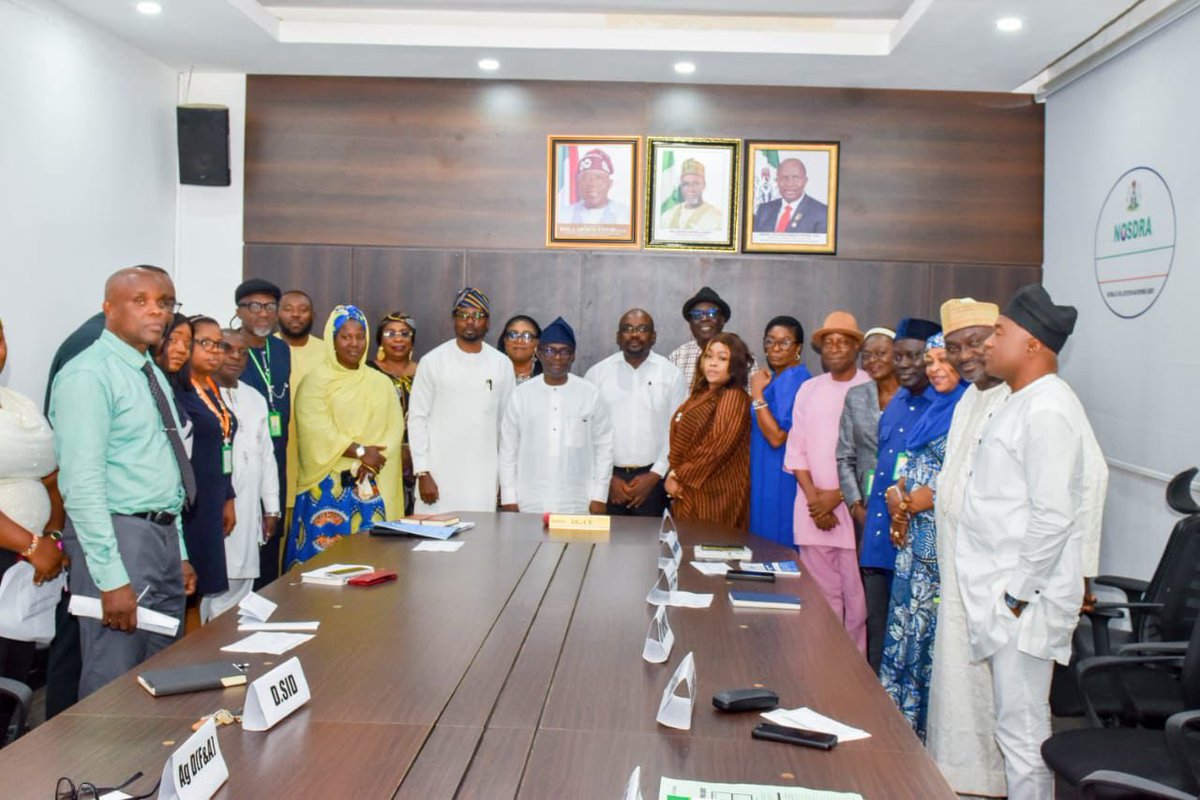 nosdraofficial's tweet photo. NOSDRA, Green Clean Innovation Hub Sign MoU to Host International Oil Spill Summit in Nigeria. https://t.co/j0Cfj1a8qF