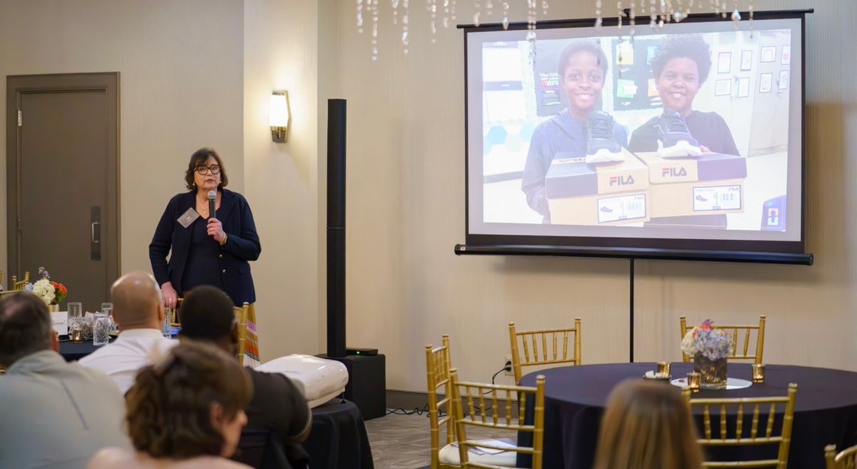 Shoes That Fit tweet media