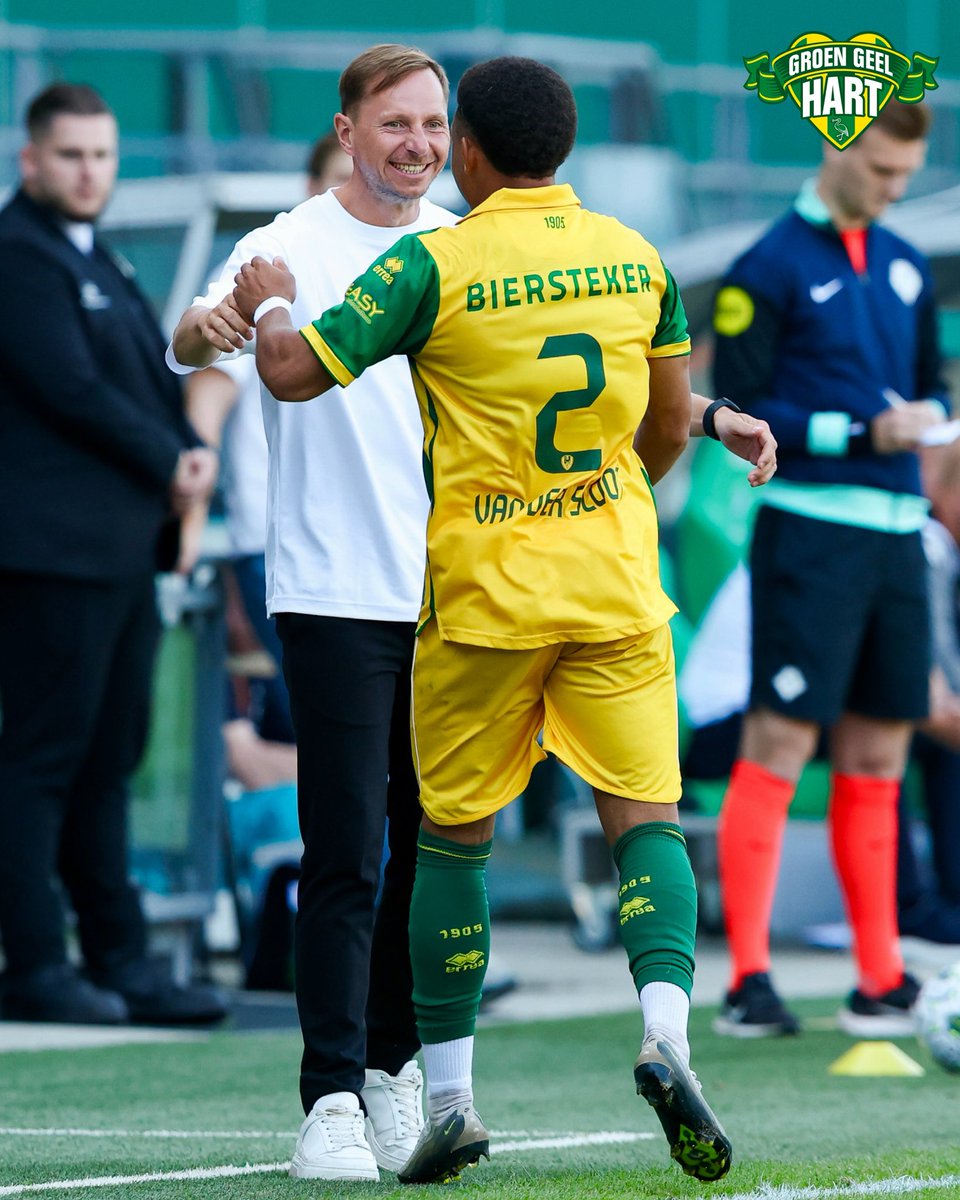 groengeelharttv's tweet photo. Beschrijf deze wedstrijd in 3 woorden 👇🏻🔥

📷 Orange Pictures

#ADOwil #adodenhaag #denhaag #ado #fcdenhaag #fcdh #groengeelhart https://t.co/uOQtA5m5HD