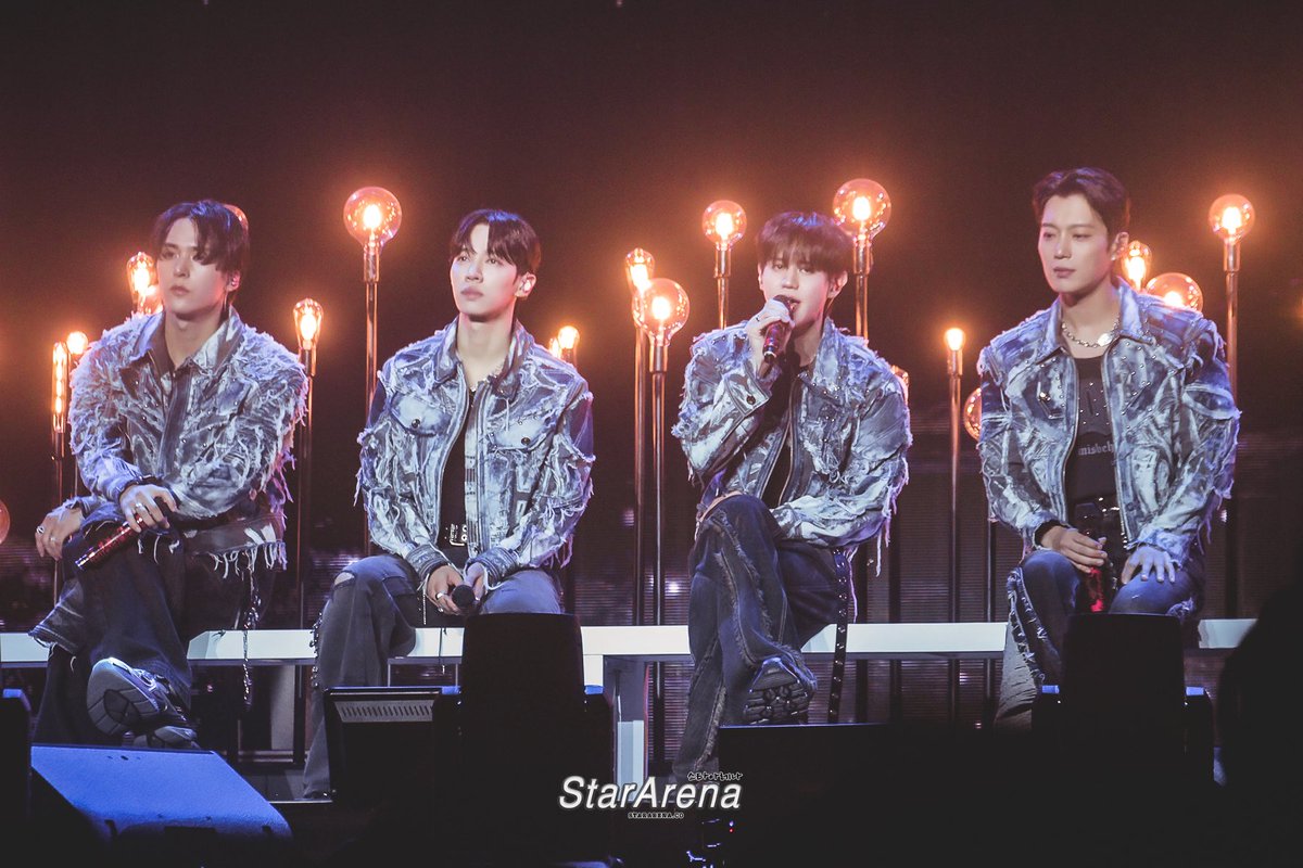 250809 #HIGHLIGHT LIVE 2025 [RIDE OR DIE] IN MACAU

<a href="/Highlight_AUent/">하이라이트(HIGHLIGHT)</a> #HIGHLIGHT_LIVE_2025 #RIDE_OR_DIE #하이라이트 #HIGHLIGHTinMACAU #비스트 #BEAST #윤두준 #YOONDUJUN #양요섭 #YANGYOSEOP #이기광 #LEEGIKWANG #손동운 #SONDONGWOON