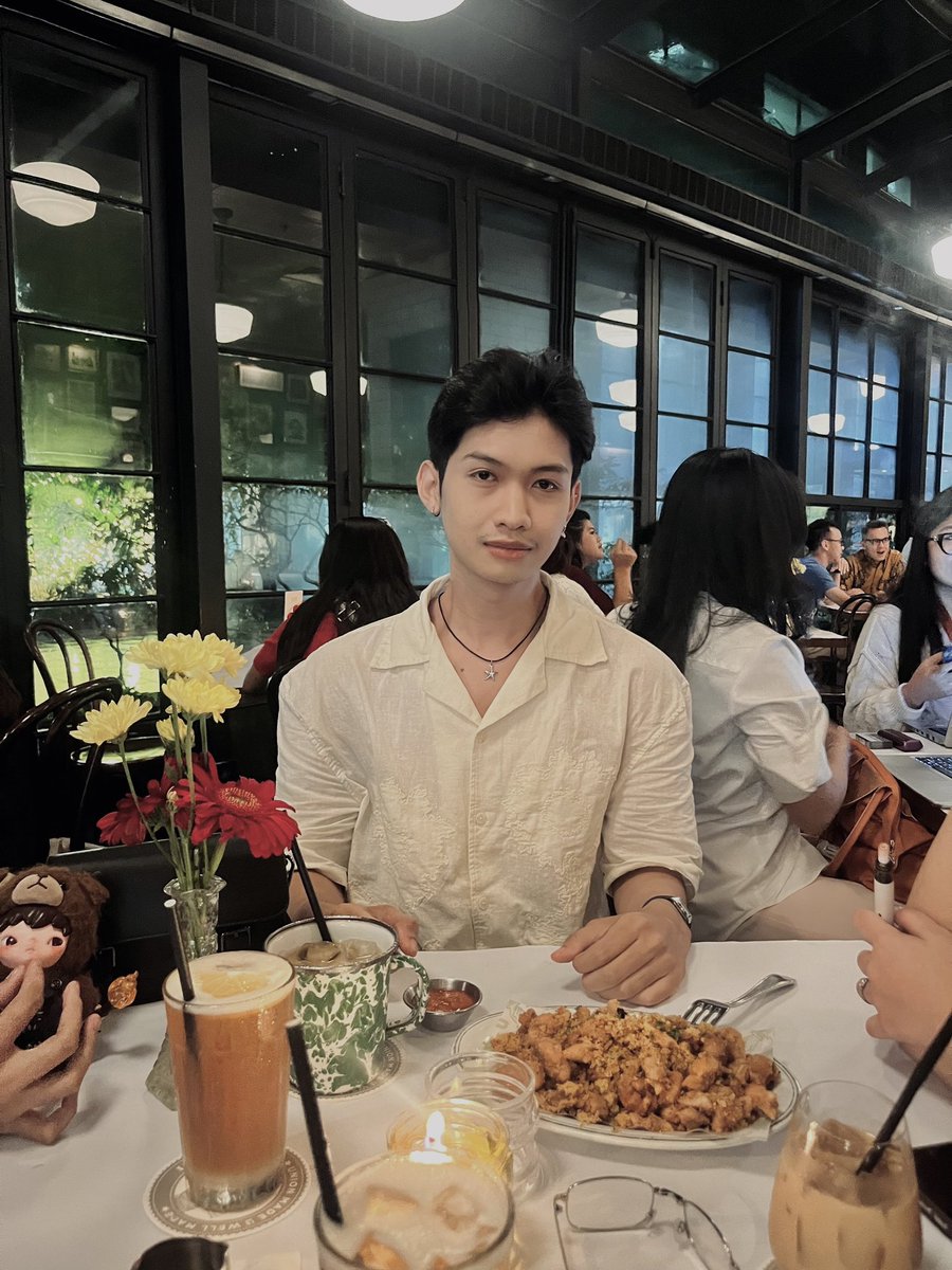 jaexbin's tweet photo. next dinner sama siapa ya? https://t.co/e9evNCdcFW