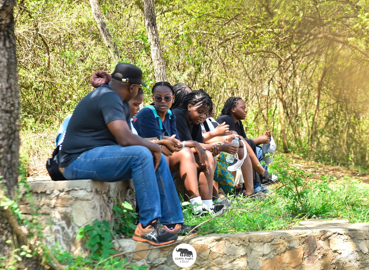 Lake Munyanyange Caves Lodge tweet media