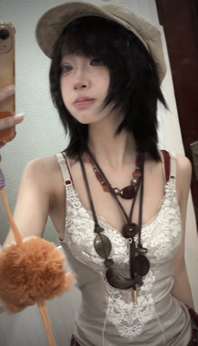 emnubando's tweet photo. Nhìn mà tự nứng https://t.co/V7l04KFk1j