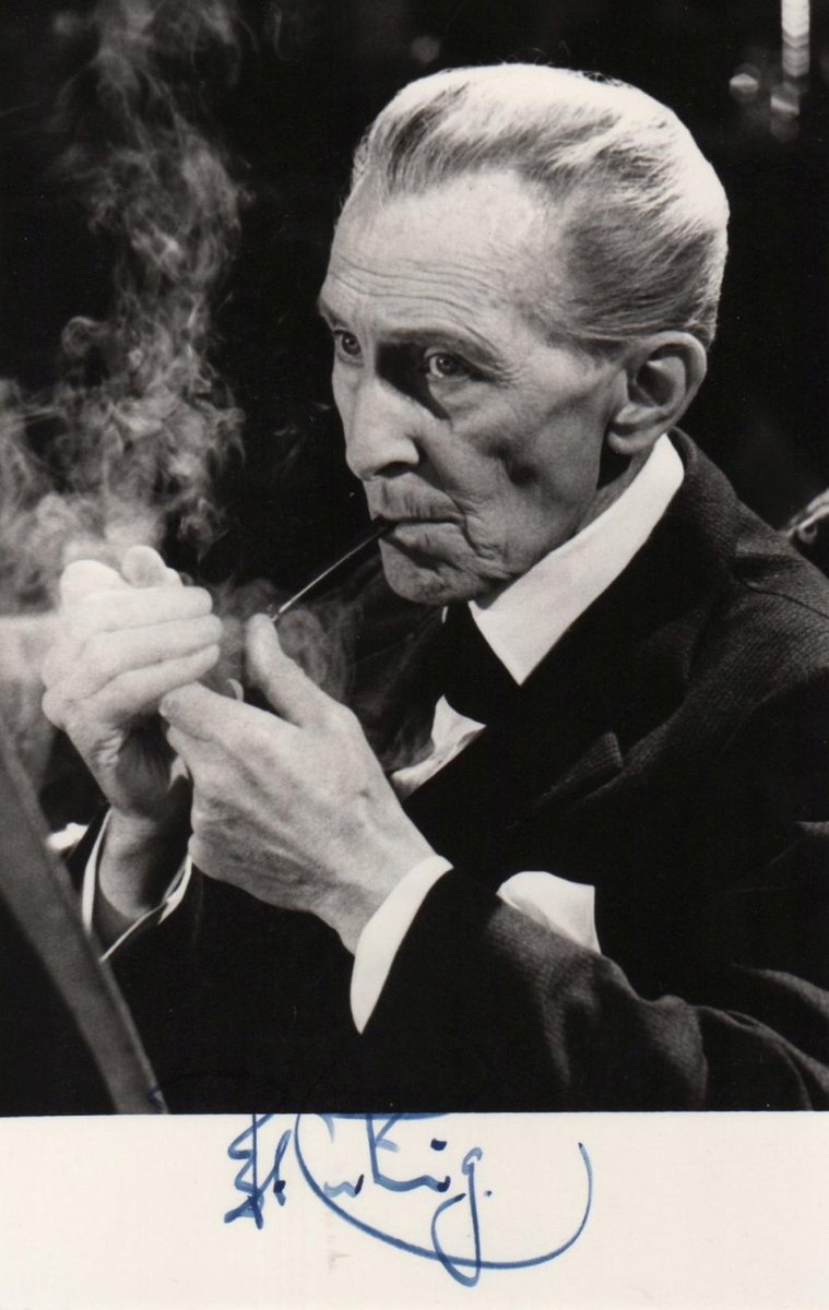 Cypher98423673's tweet photo. In Memoriam – Peter Cushing OBE (1913-1994).
Remembering the late English actor Peter Cushing on the 31st anniversary of his passing. Very sadly missed. RIP and God bless.
#RIPPeterCushing
#PeterCushing
#HammerFilms
#HammerHorror
#SherlockHolmes https://t.co/YFHPSPYeF3
