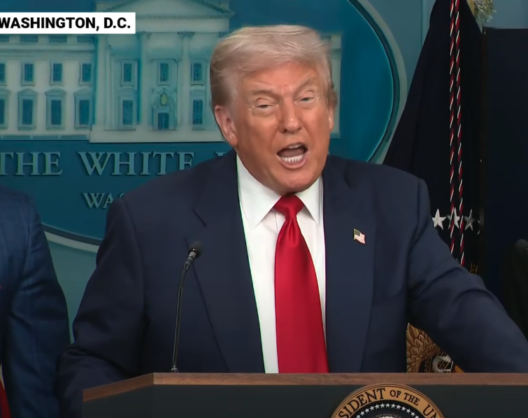 OccupyDemocrats's tweet image. BREAKING: Donald Trump goes full dictator and announces that he will be seizing control of the Washington, DC Metropolitan police in a "historic action" designed to "take the capital back."

Trump is causing a full-blown crisis to distract from his Jeffrey Epstein scandal and it…