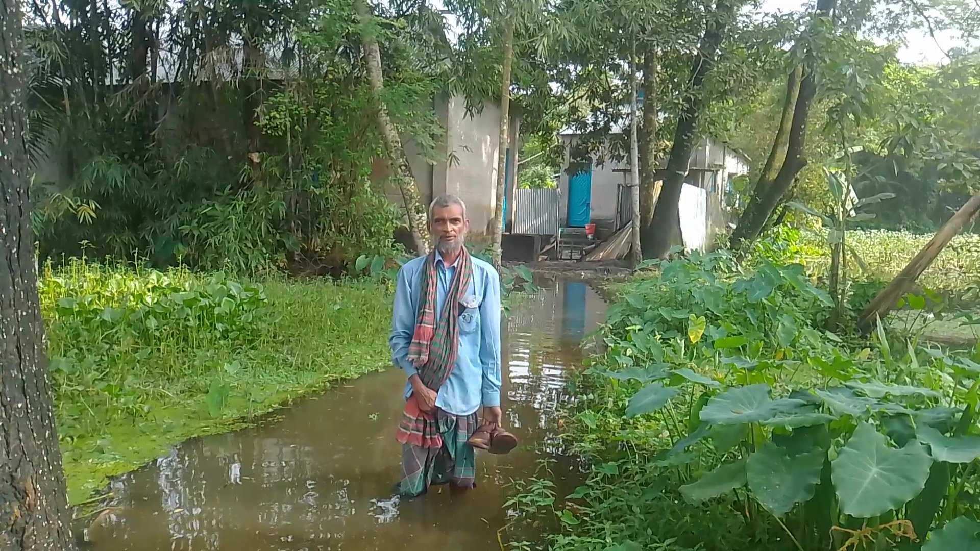 হোসেনপুরে কালভার্ট ভরাট, ব্যাপক জলাবদ্ধতায় কোটি টাকার ক্ষতি