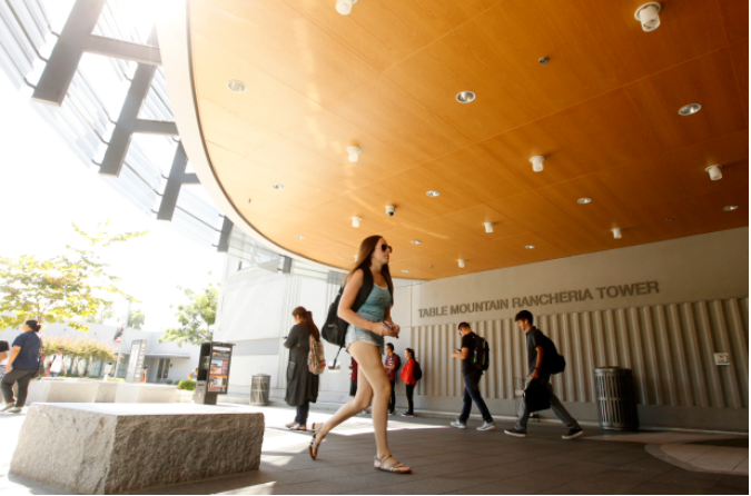 Fresno State Faculty! What you need to know: 1. Kanopy film requests are due 9/5. 2. Update your Canvas URLs for library resources this year. 3. We have WSJ for higher ed for free. 4. You'll need to swipe in to the library after 8pm. Get info: LinkTree or bit.ly/46KPFkI