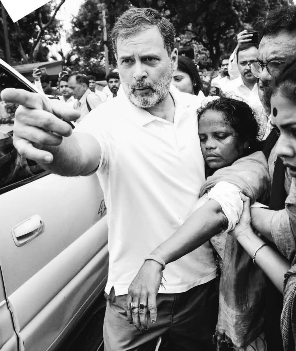 Neeraj Kundan (@neerajkundan) on Twitter photo Thread Thoughts 👇
श्री <a href="/RahulGandhi/">Rahul Gandhi</a> जी द्वारा जब से #VoteChori का मुद्दा उठाया गया है उस प्रजेंटेशन बाद जनता का समर्थन गाँव की गलियों से सोशल मीडिया तक उजागर है। लोगों को हकीकत समझ आने लगी है। असली मुद्दे समझ आने लगे है। पर इन सबके पीछे व आगे की परिस्थितियों को समझना.....(1/6) Thread Thoughts 👇
श्री <a href="/RahulGandhi/">Rahul Gandhi</a> जी द्वारा जब से #VoteChori का मुद्दा उठाया गया है उस प्रजेंटेशन बाद जनता का समर्थन गाँव की गलियों से सोशल मीडिया तक उजागर है। लोगों को हकीकत समझ आने लगी है। असली मुद्दे समझ आने लगे है। पर इन सबके पीछे व आगे की परिस्थितियों को समझना.....(1/6)