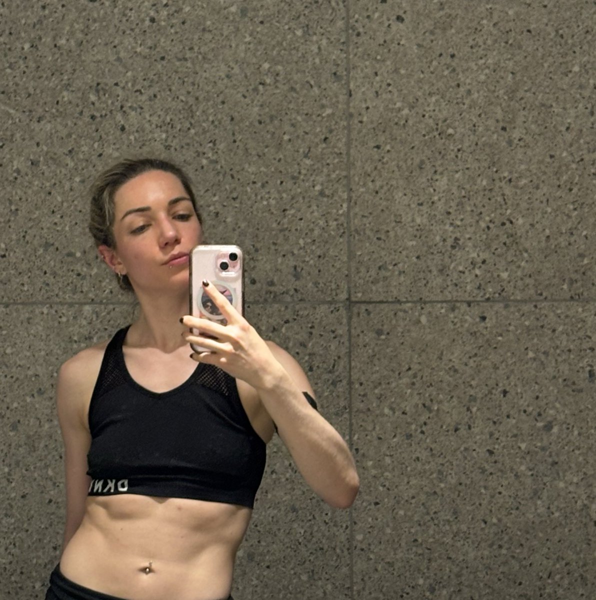 Sarah White tweet media