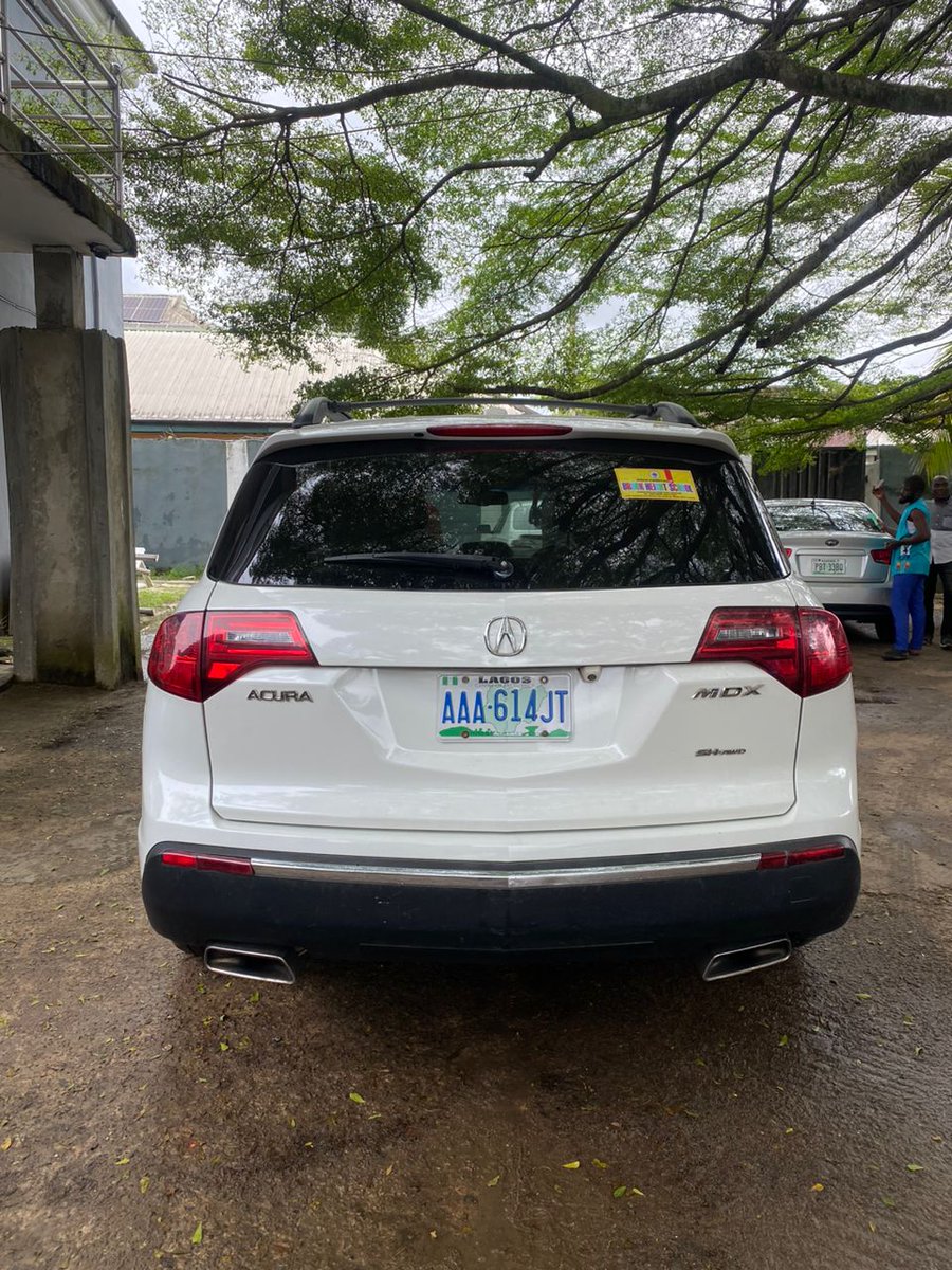 AmTunia's tweet photo. Acura MDX 2011 Just 8 months Used
White color smooth engine, chilling AC, perfect transmission, low mileage, paper still valid First body 
Buy and drive nothing to fix 

*Going for 8.5m*
Buyer settles 200k
Ada George, PHC
Call/Whatsapp: 09124383042 https://t.co/FuaQDZSZ1L