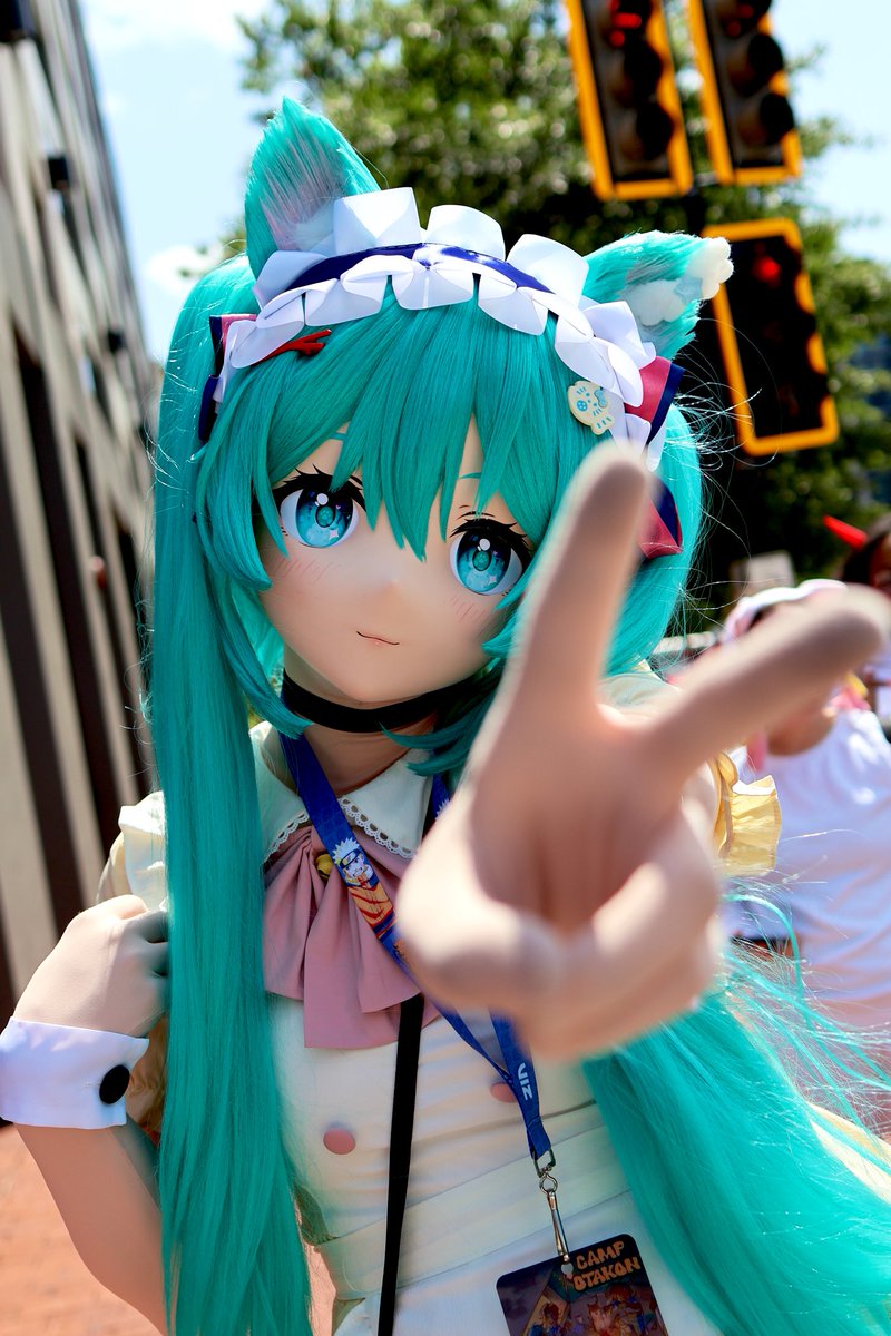 Julez 🦈 (@juliaryah) on Twitter photo Peace out to all my responsibilities I blatantly ignored to take this photo. ✌️
📸: <a href="/laseryabai/">LaserYabai @ Home!</a>
#kigurumi #kigu #着ぐるみ #HatsuneMiku #Otakon2025 #Otakon Peace out to all my responsibilities I blatantly ignored to take this photo. ✌️
📸: <a href="/laseryabai/">LaserYabai @ Home!</a>
#kigurumi #kigu #着ぐるみ #HatsuneMiku #Otakon2025 #Otakon