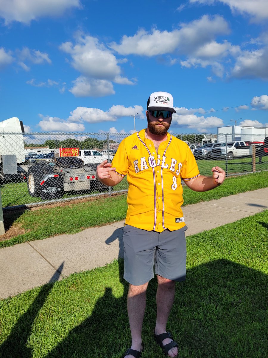 Searles Grizzlies (@searlesgrizz) on Twitter photo Our guy <a href="/LuckyLepps/">Lucky Lepps</a> gave the State schedule of the area teams when/where and what time they play this weekend. He even gave a shout out to Chester, Kenny and Ernie saying "I know Chester, Kenny and Ernie are all-fired up for State games this weekend"
#CoachSkin Our guy <a href="/LuckyLepps/">Lucky Lepps</a> gave the State schedule of the area teams when/where and what time they play this weekend. He even gave a shout out to Chester, Kenny and Ernie saying "I know Chester, Kenny and Ernie are all-fired up for State games this weekend"
#CoachSkin