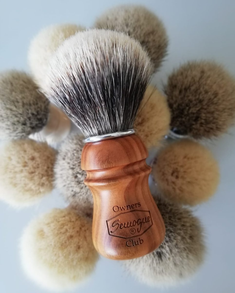 Experience Semogue's signature Owners Club Shaving Brush series. Available here: ow.ly/3rP550WCiEZ

#sotd #wetshaving #mensgrooming #mensstyle #shavingbrush #OwnersClub #shaving #Semogue #MadeinPortugal #Fendrihan
