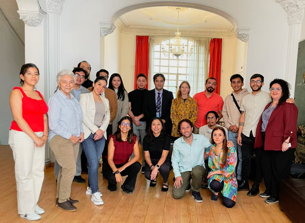 EspacioOsc's tweet photo. 👋Gracias a @ONUDHmexico 🇺🇳 por el espacio de diálogo con el #ColectivoEPUMx.

Reafirmamos la importancia de ampliar el espacio cívico en #México y que todos los niveles de gobierno garanticen el cumplimiento de las recomendaciones internacionales en materia de #DDHH. https://t.co/Neu40TspMR