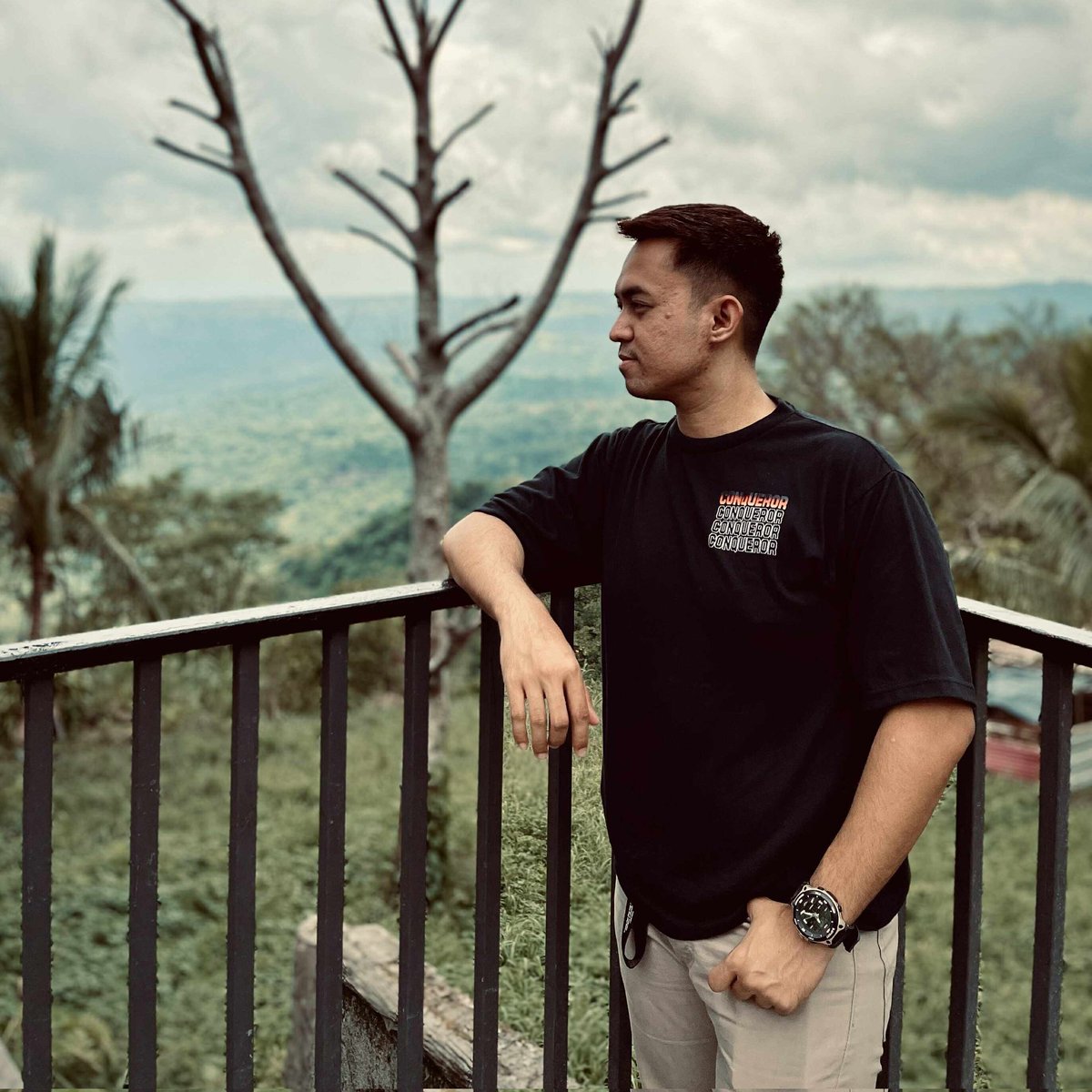 JohnSaulog's tweet photo. "Forever in awe of HIS marvelous deeds." ☝️✨ 
📸 Ryan Molar https://t.co/Vh6VOgHJ9f