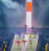 Orange door taylor leaves through last show