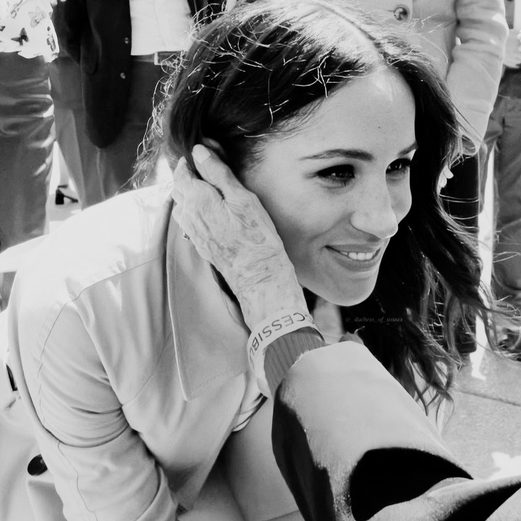Barbara27541025's tweet photo. @Variety Congratulations Prince Harry and Meghan.
We need a Documentary on African Parks
#HaloTrust
#Lethoso ❤️❤️🙏🏻 https://t.co/Cubl2kGNRP
