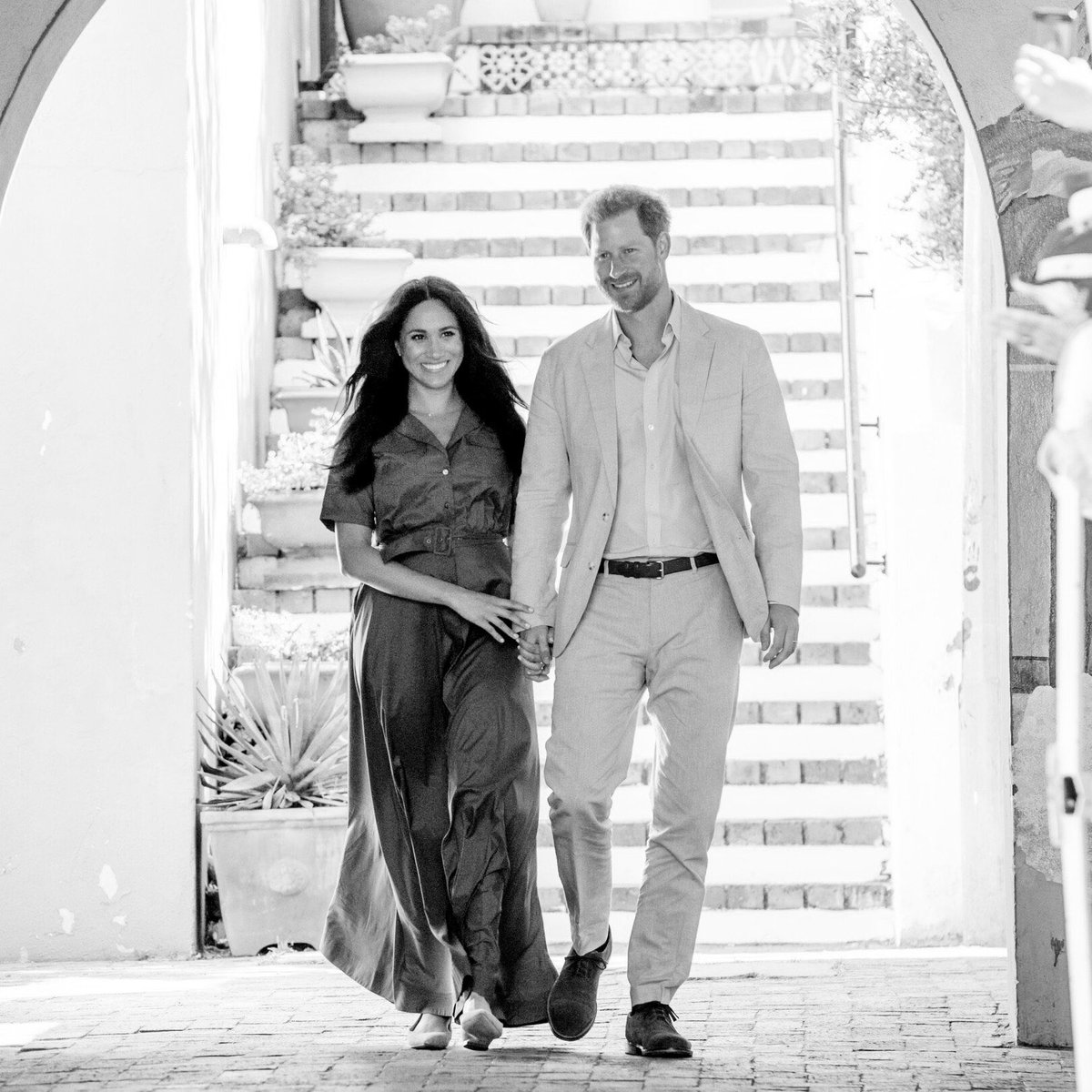 Barbara27541025's tweet photo. @Variety Congratulations Prince Harry and Meghan.
We need a Documentary on African Parks
#HaloTrust
#Lethoso ❤️❤️🙏🏻 https://t.co/Cubl2kGNRP