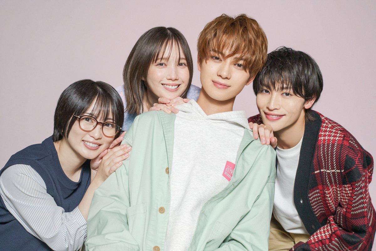 mezamashimedia's tweet photo. 火ドラ★イレブン『北くんがかわいすぎて手に余るので、3人でシェアすることにしました。』から
#本田翼 さん #志田未来 さん
#岩瀬洋志 さん #増子敦貴 さんの
サイン入りチェキを2名様に🎁

応募方法＆〆きりはインタビュー記事の最後を✅

▶️https://t.co/iBJWsHZiFv
@Kitakun_share #北くんシェア https://t.co/49GJUJHbPZ