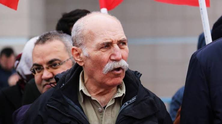 HKP Genel Başkanı Nurullah Ankut : " Wikileaks belgelerini okuduğunuz zaman , Amerika'nın Ümit Özdağ'ı hiç sevmediğini görüyorsunuz. İşte böyle vatansever olursanız amerika sizden rahatsız olur. "