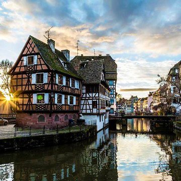 Gsterre's tweet photo. Merci à vous mes plus de 12 200 «Abonnés» une histoire, 2 régions, 2 photos, l'Alsace unie, la Bretagne à 5 https://t.co/n3Tffri6kt