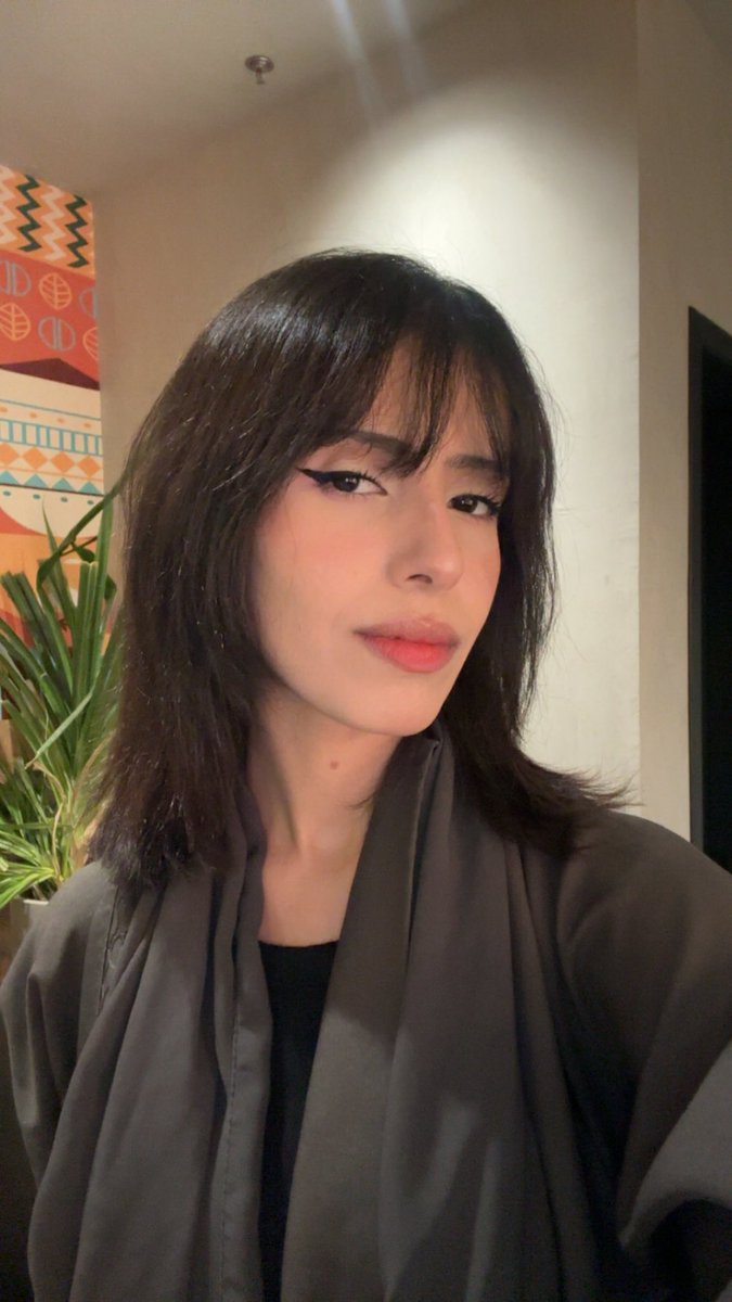 حور🐈‍⬛ (@nana_almeow) on Twitter photo 