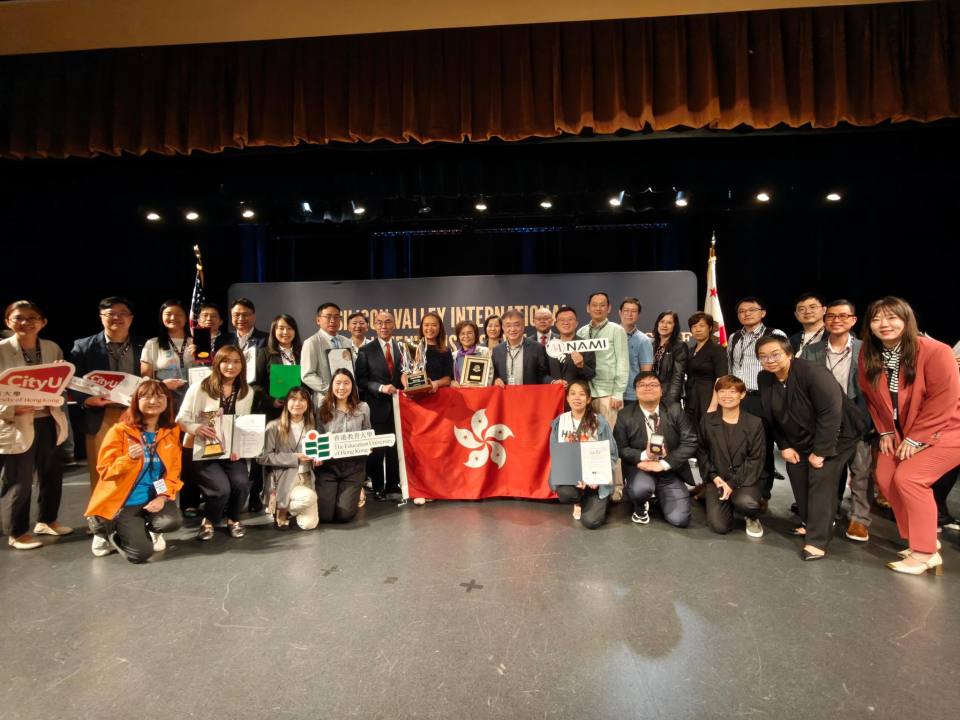 Hong Kong delegation wins 27 gold medals and 8 special awards at the Silicon Valley International Invention Festival, with the University of Hong Kong's cutting-edge cancer screening technology standing out   #HongKong