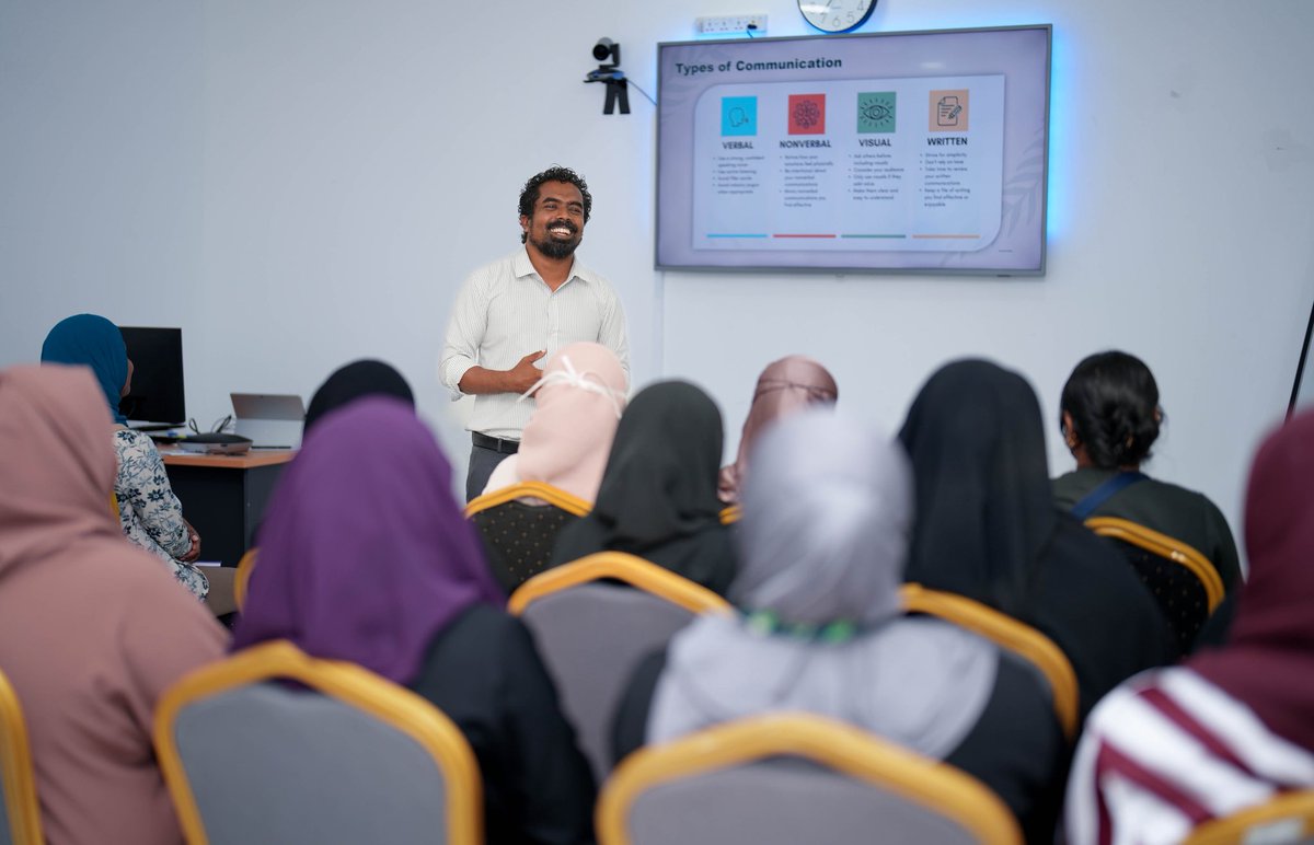 HMH_mv's tweet photo. Today, our Director of Public Relations and Media, Abdulla Mauroof, facilitated a communication training session for our laboratory staff.
#CommunicationTraining #PatientExperience #HealthcareExcellence #TeamDevelopment https://t.co/y69n27l6Tj