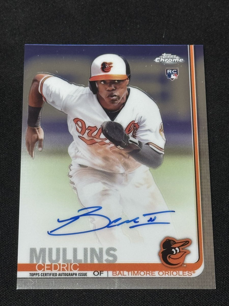 Topps Chrome Mullins RC Auto 🔥

$10