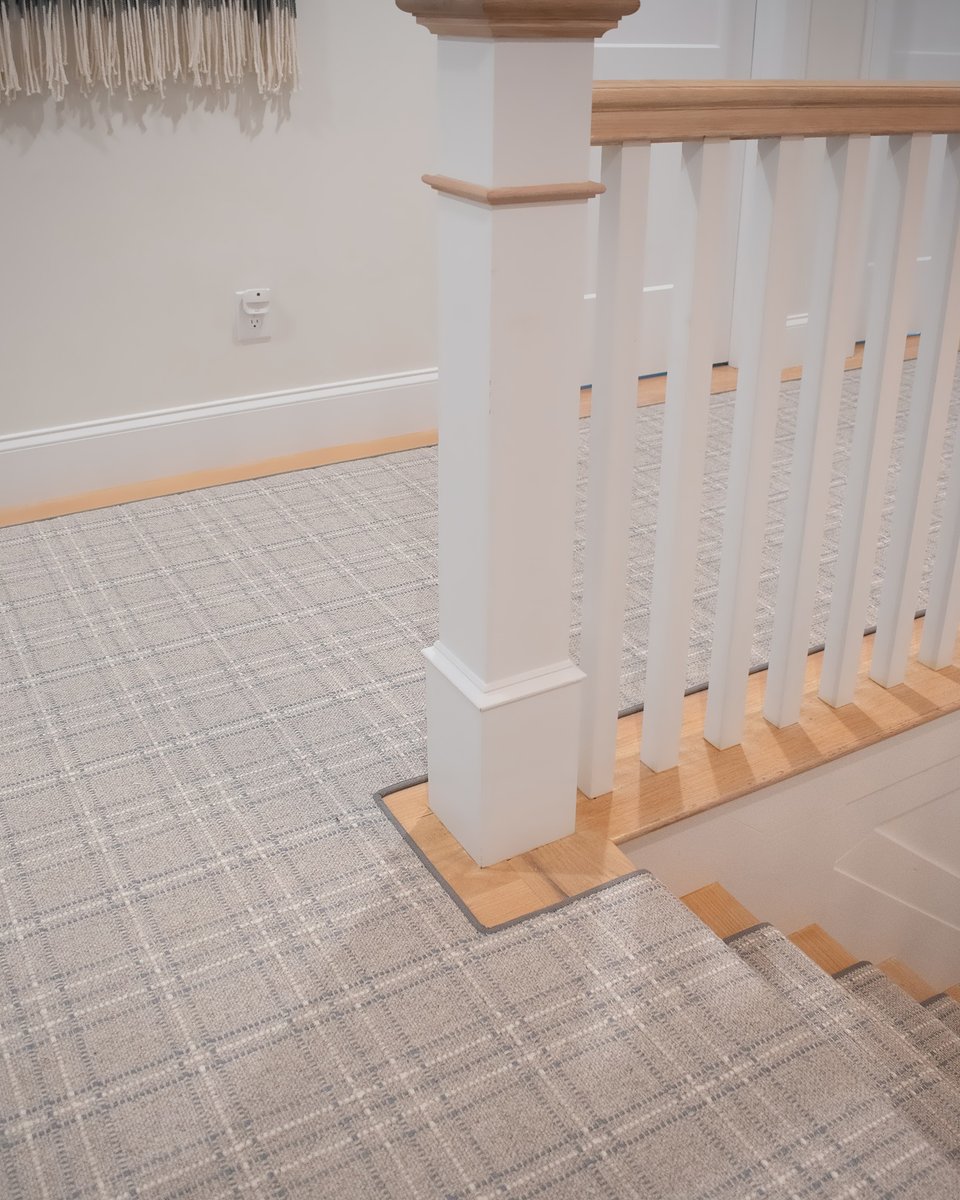 stantondesignco's tweet photo. Pristine Plaid delivers a fresh perspective on classic patterning.

View all available colors: https://t.co/yuMydx2q32 

@thecarpetworkroom #stantoncarpet #carpetrunner #carpetlove #luxurycarpet #interiordesign #stairrunner #staircases #plaids #luxurydesign #staircasedesign https://t.co/daGkaFkLp6