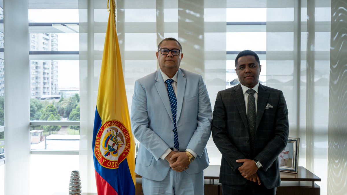 Supervigilancia tweet media