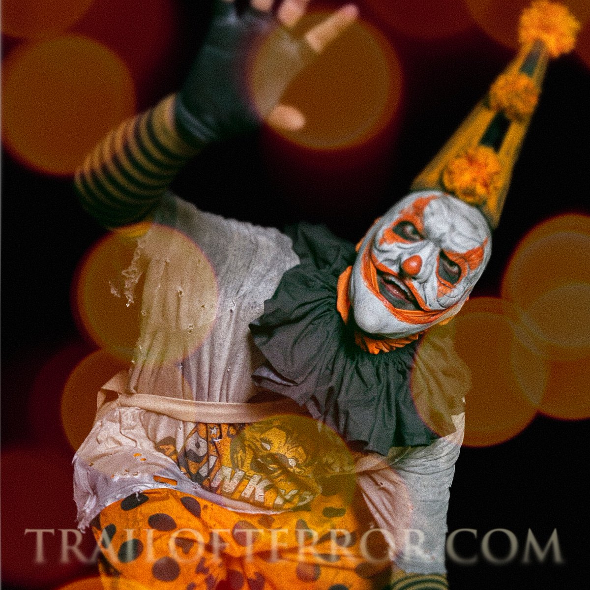trailofterror's tweet photo. The 31st season of terror begins September 27th... tickets now on sale. 🎟️ https://t.co/Mqqq5vmYiZ
#trailofterror #hauntedattraction #wallingfordct #drawyourfear #thecardsdontlie #connecticut #halloween https://t.co/owPkCGfMak