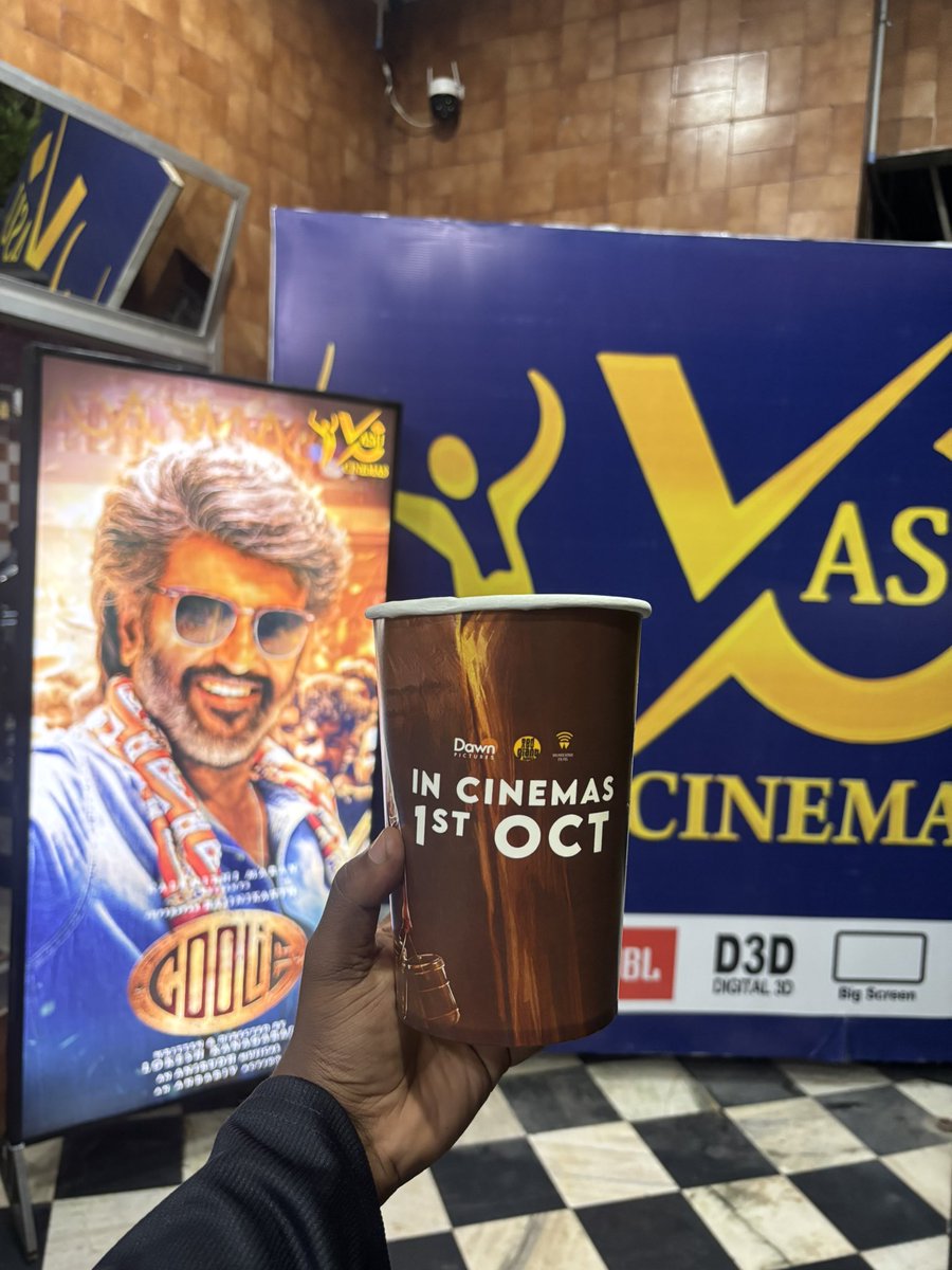 vasutheatre's tweet photo. #IdliKadai Promotions kickstarts in your VASU DOLBY ATMOS with #Coolie
Received Popcorn Tubs , Thank you @DawnPicturesOff , superb promotional strategy 😍🤝
Releasing on Oct 1,2025 in theatres near you
@dhanushkraja @arunvijayno1 @wunderbarfilms @theSreyas 
#IdlyKadai https://t.co/4OjJk1GJ6L