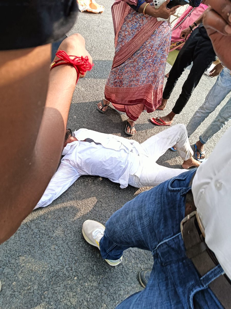 VikashPalTech1's tweet image. कौशाम्बी कोटिया ग्राम प्रधान राजेश कुमार पाल को गोली से जान से मारने की की गई कोशिश हालत नाजुक पुलिस प्रशासन संज्ञान में ले @Uppolice @kaushambipolice @Suniltiger234 @dgpup @UPGovt