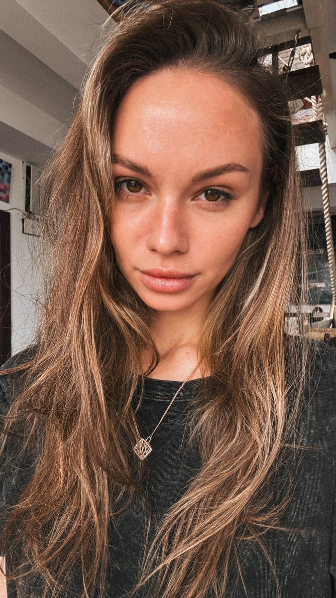 Gm fam 🤍Who's there? #NFTCommunity