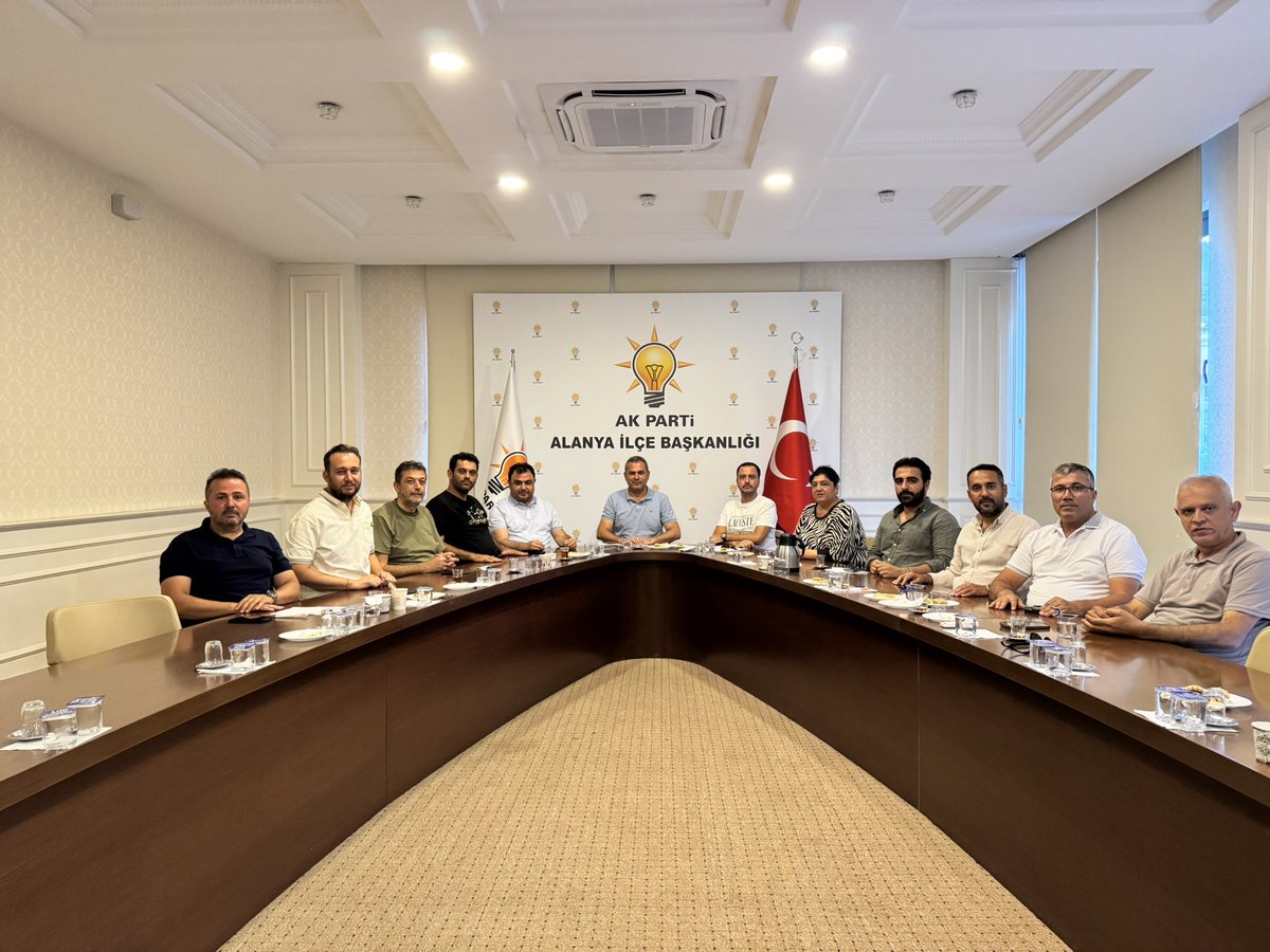 Haftalık Olağan Yürütme Kurulu toplantımızı gerçekleştirdik.

Toplantımız hayırlara vesile olsun.

<a href="/alicetin_07/">Ali Çetin</a> 
<a href="/mehmetsarani/">Mehmet Şarani Tavlı</a>