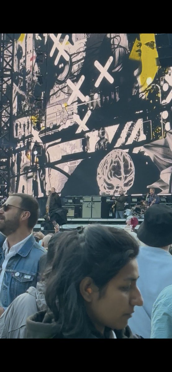 Erin4223's tweet photo. Edinburgh Night 2 🏴󠁧󠁢󠁳󠁣󠁴󠁿 #biblical @oasis @liamgallagher @NoelGallagher https://t.co/eY0Eb05uRl