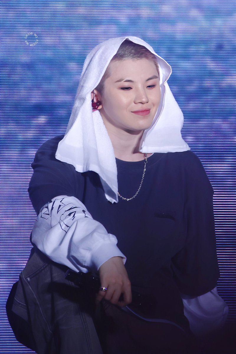 250727 호우콘 타이베이

이미 보고 싶은데….

#세븐틴 #캐럿 #carat #woozi  #우지 #이지훈 #ウジ